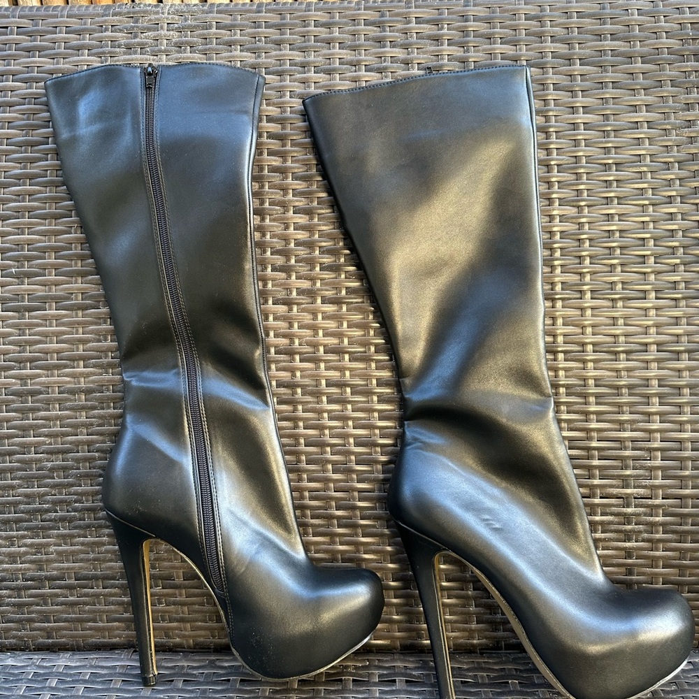 Black High Heel Boots